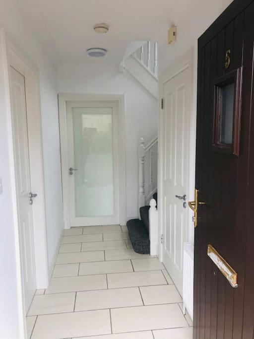 Townhouse Clifden: Located In The Heart Of Connemara Villa Bagian luar foto