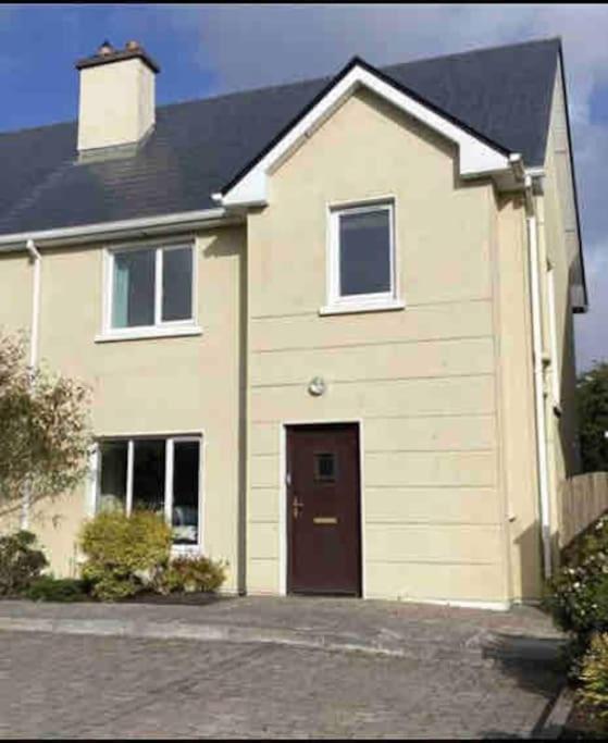 Townhouse Clifden: Located In The Heart Of Connemara Villa Bagian luar foto